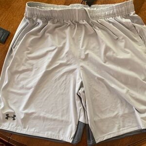 Under Armour Men's Light Gray Athletic Shorts